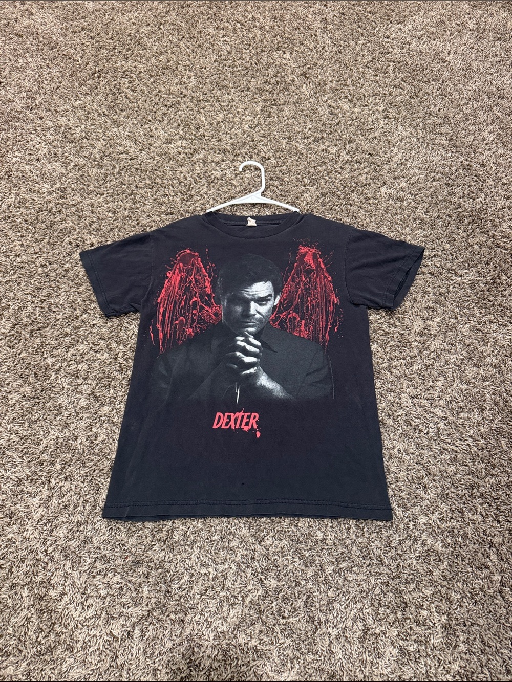 Dexter tee